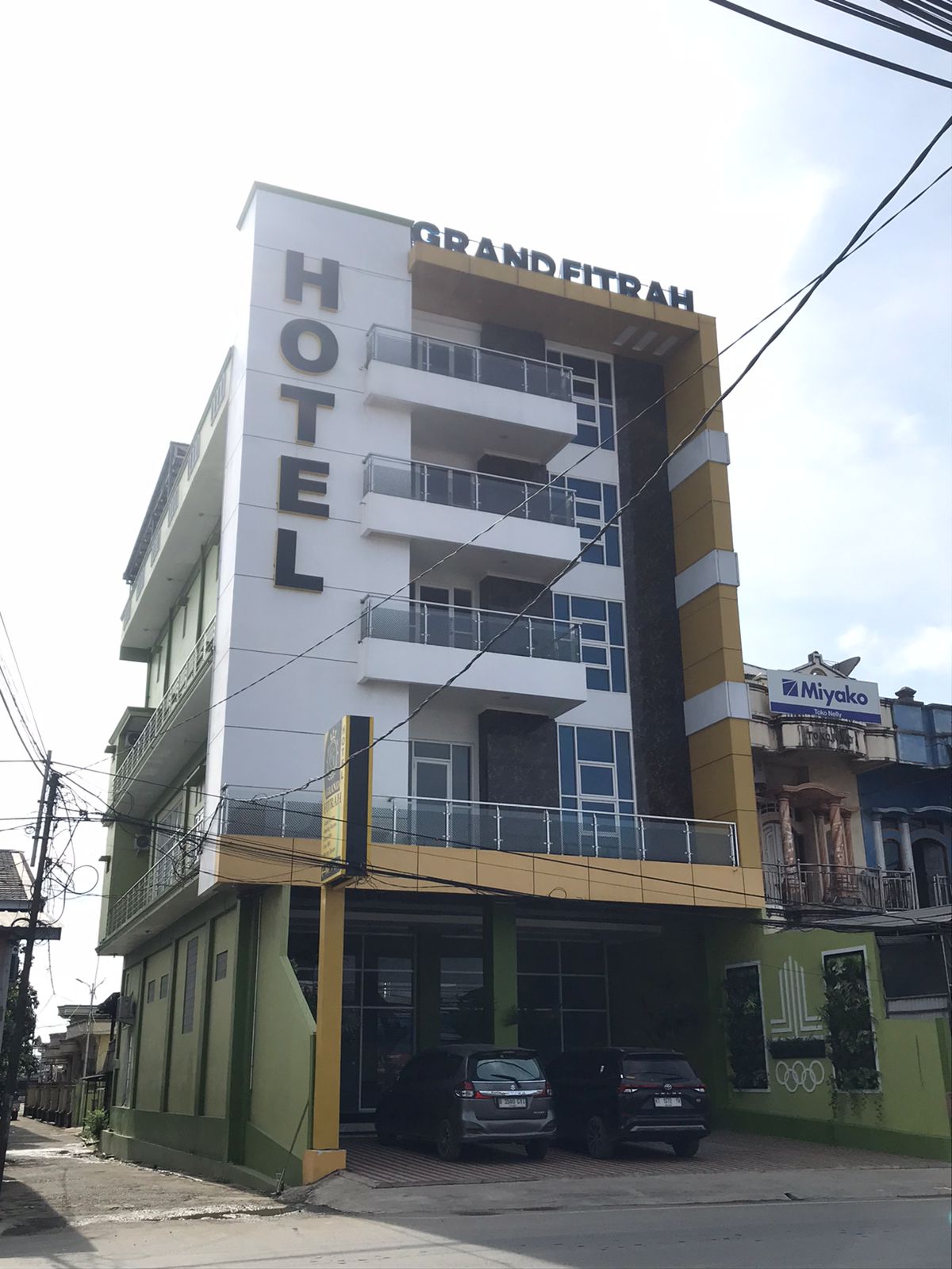 Hotel Grand Fitrah